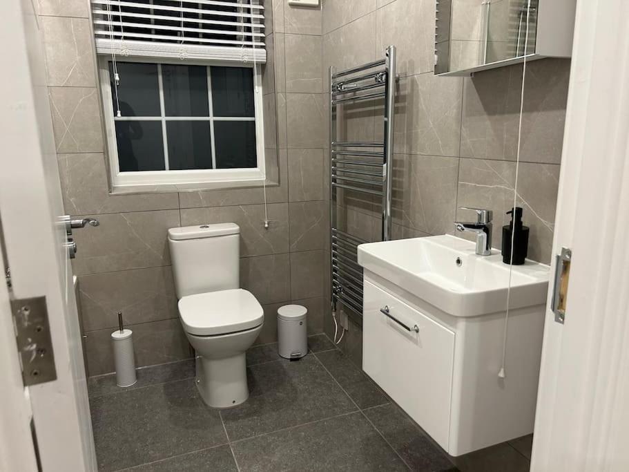 1 Bed High Quality Modern Flat Apartment Edgware Exterior foto